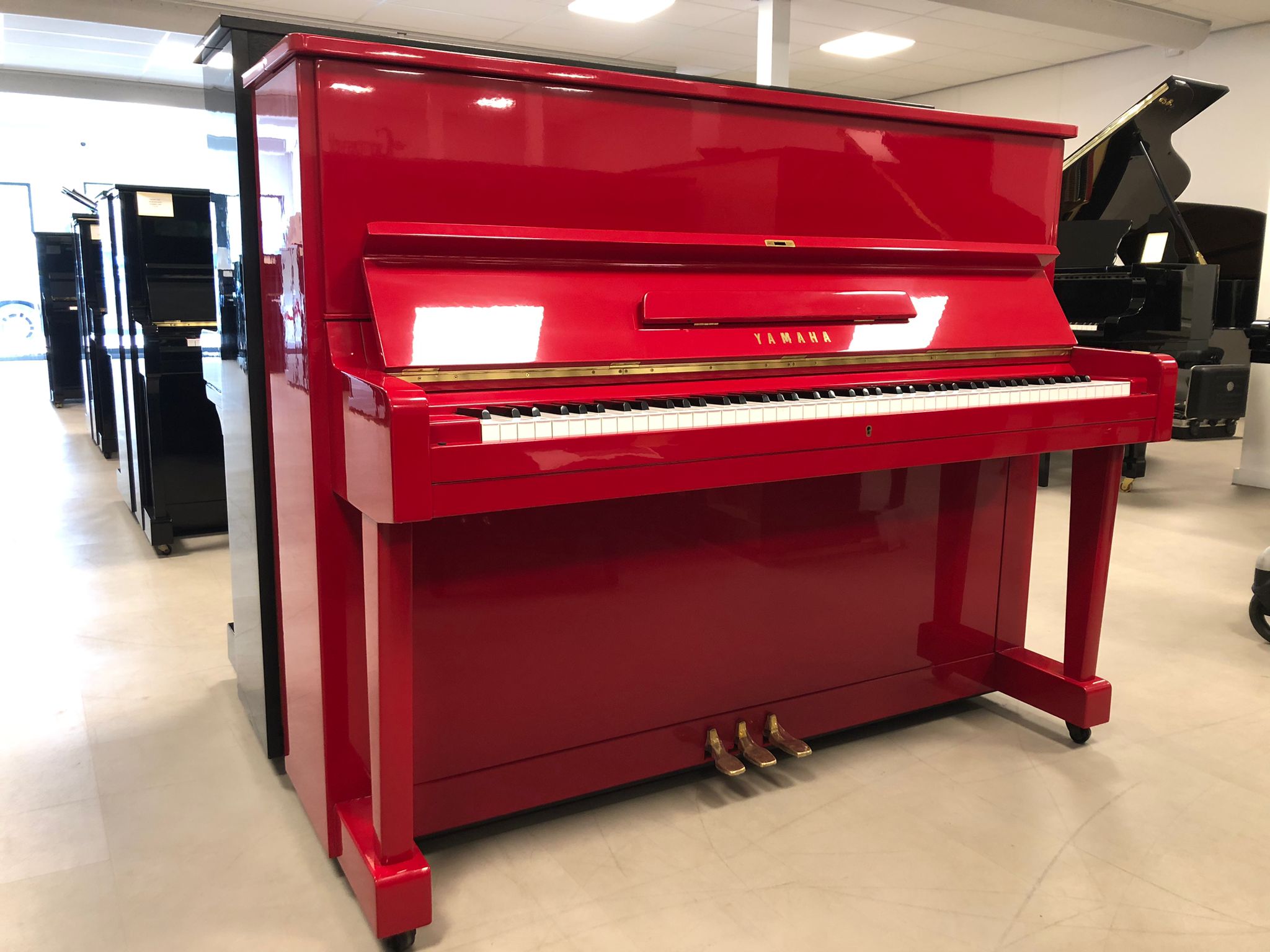 Yamaha U1 Ferrari Rood