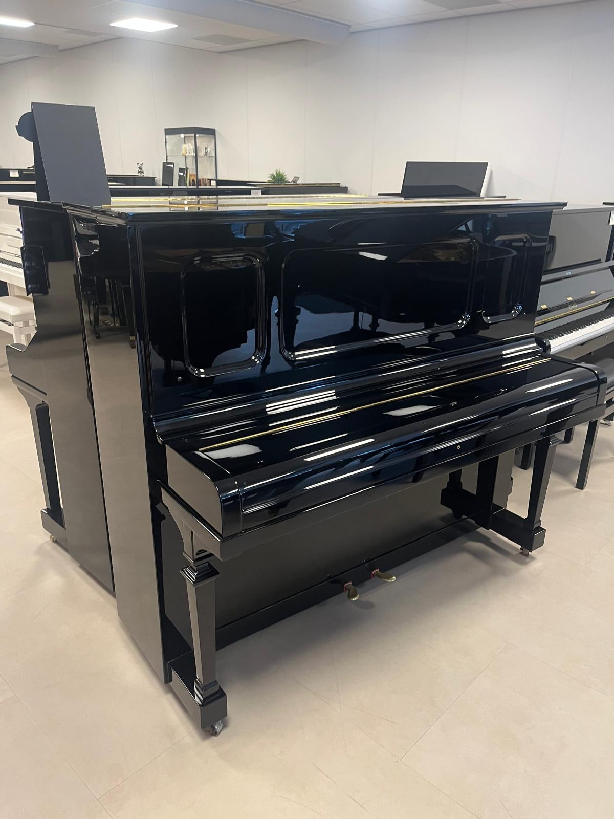Steinway & Sons model K
