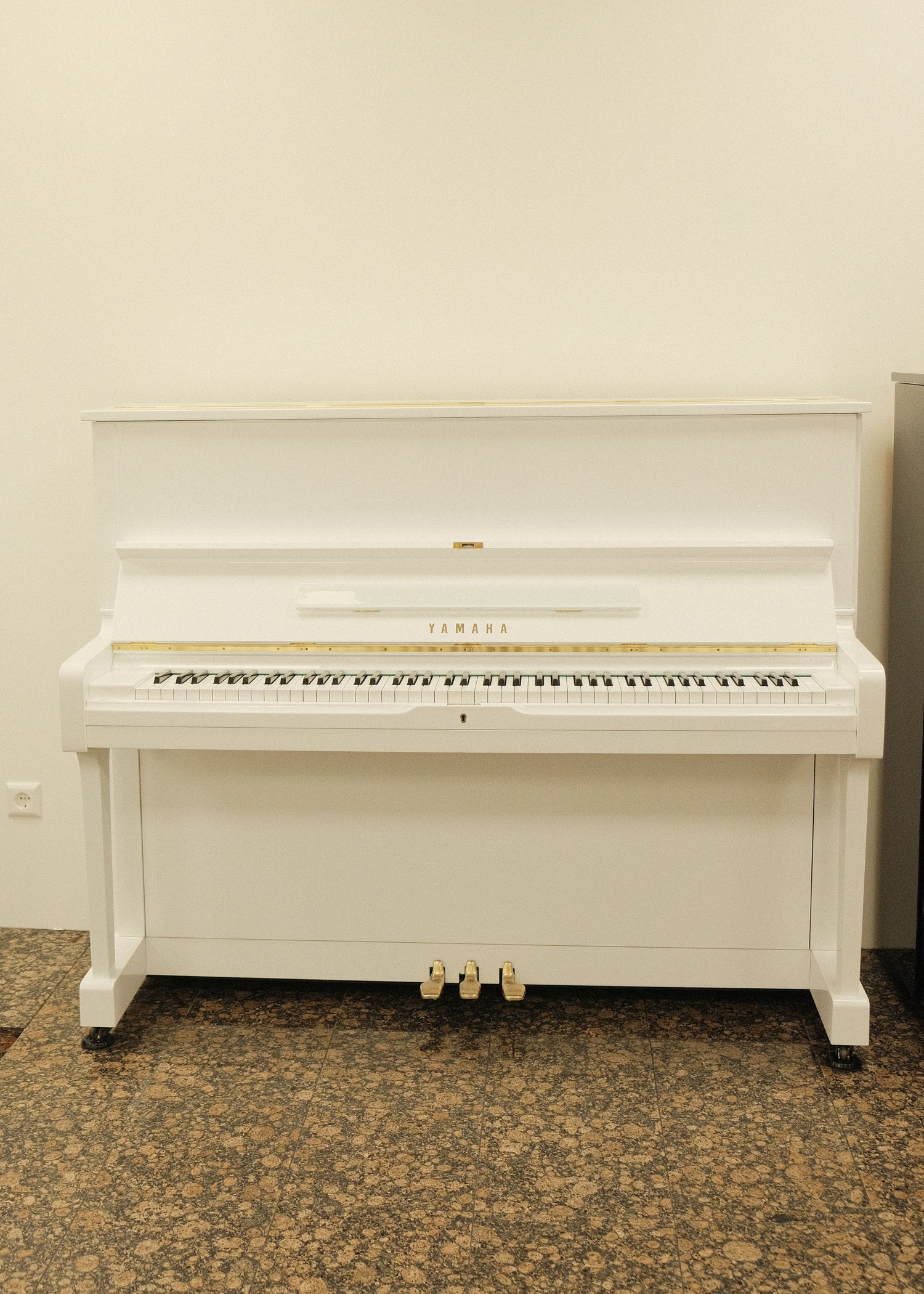 Yamaha U1H Piano Wit Hoogglans